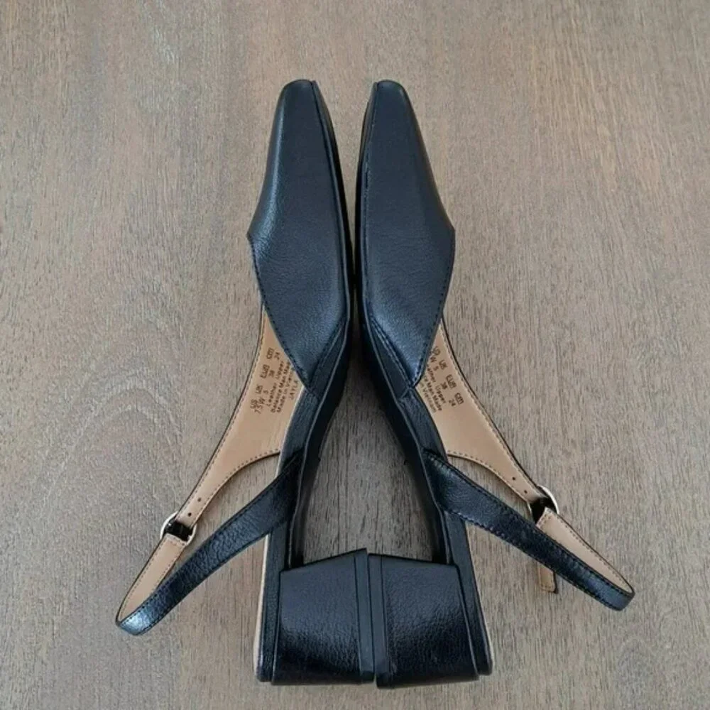 Naturalizer Jayla Slingback Pump - Color: Black Leather - Size: 7.5 Wide - Picture 4 of 9